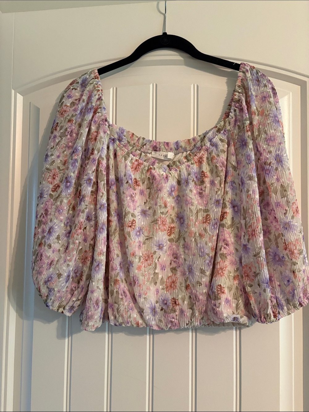 Lush Pastel Floral Puff-Sleeve Cropped Blouse
